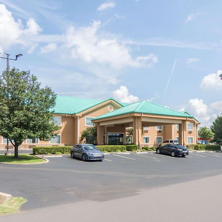 Quality Inn & Suites Alma - Fort Smith Northeast Екстер'єр фото