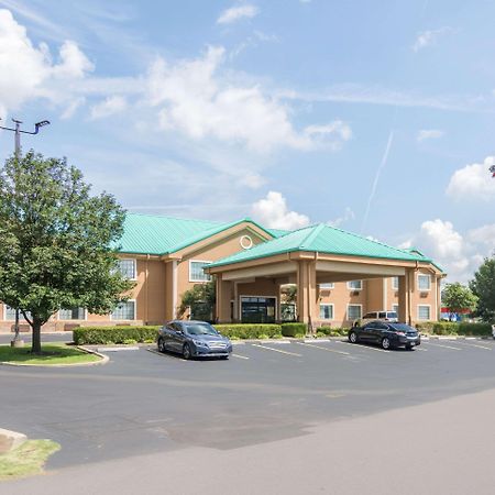 Quality Inn & Suites Of Alma - Northeast From Fort Smith Екстер'єр фото