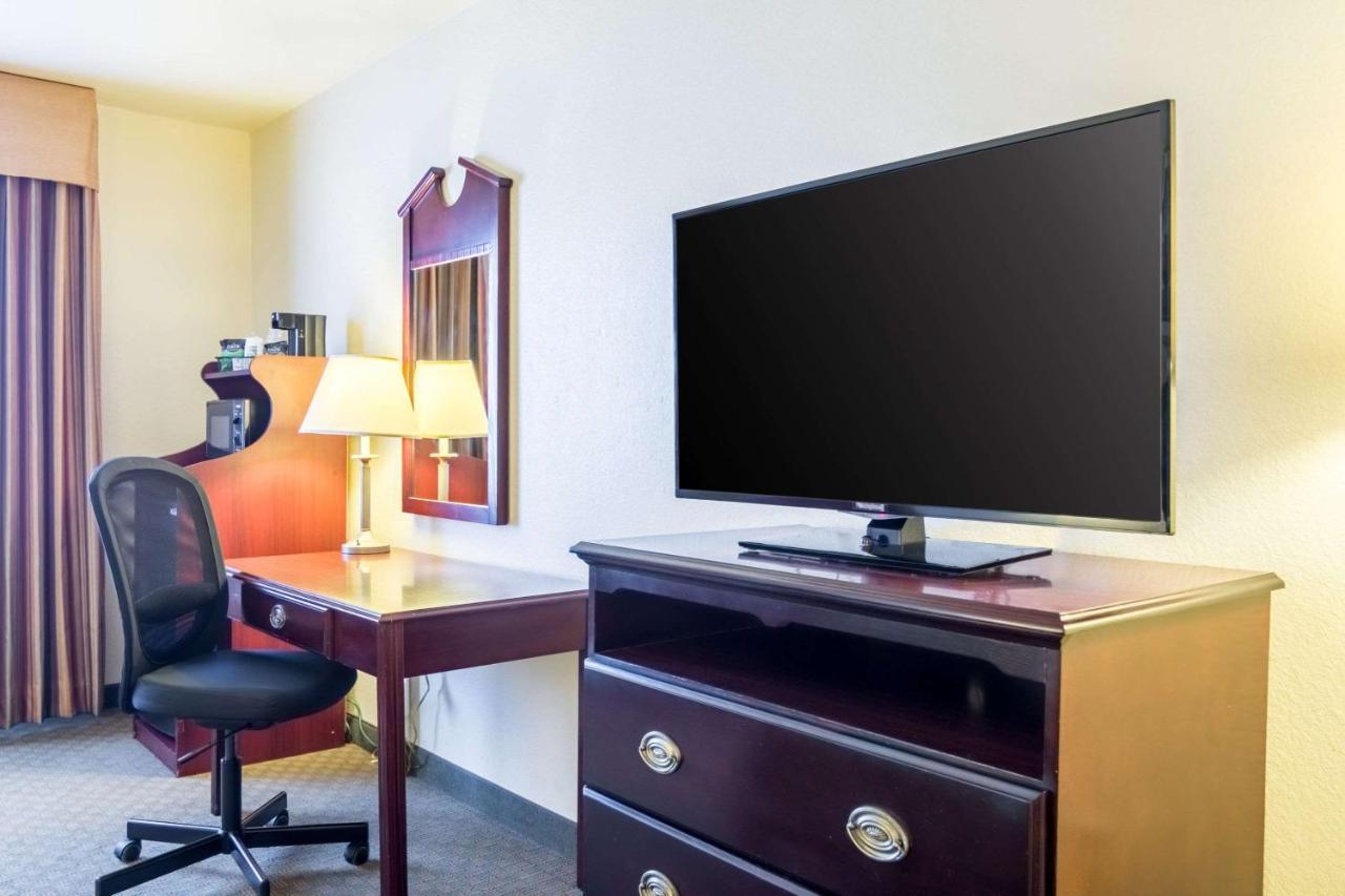 Quality Inn & Suites Of Alma - Northeast From Fort Smith Екстер'єр фото