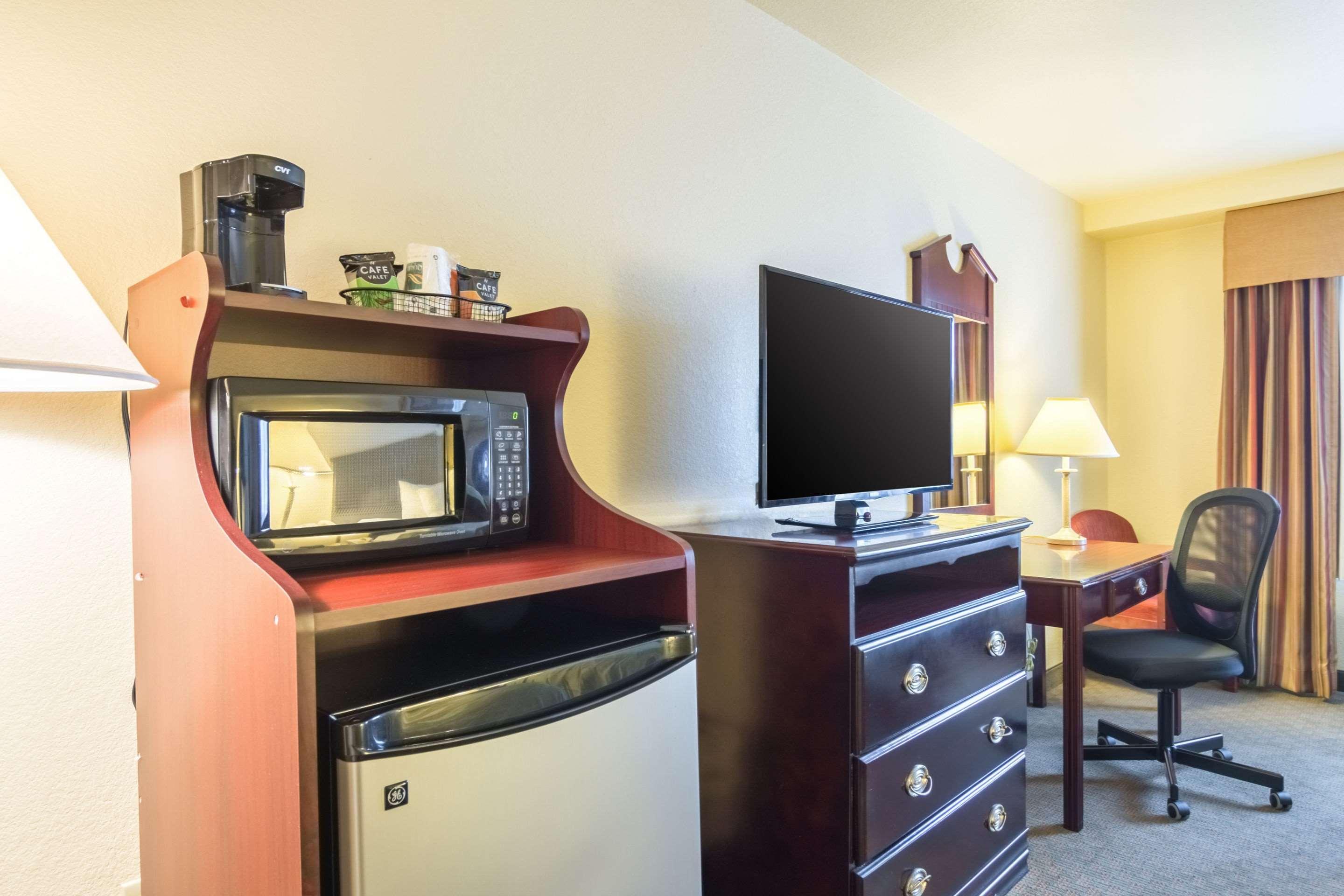 Quality Inn & Suites Of Alma - Northeast From Fort Smith Екстер'єр фото