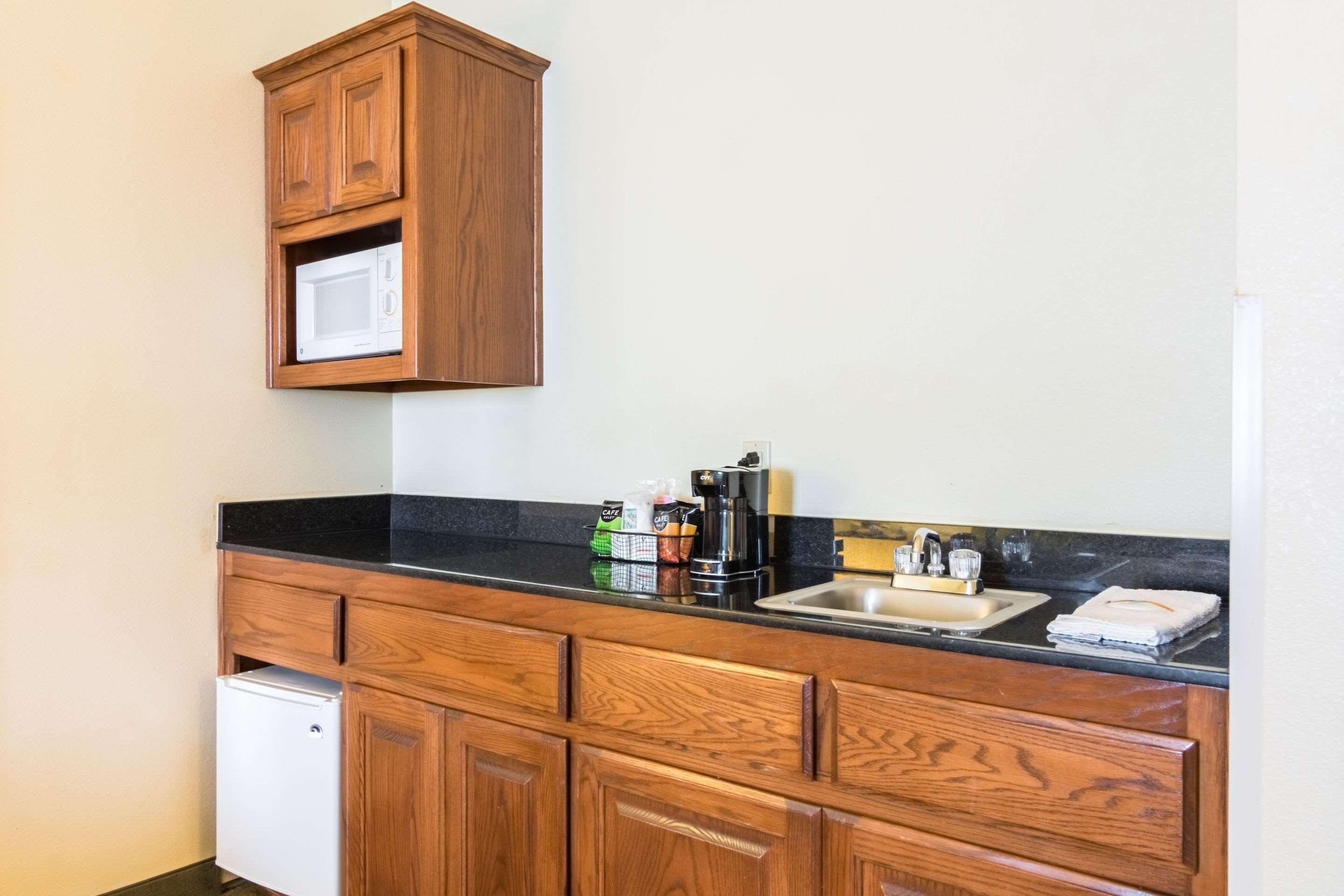 Quality Inn & Suites Of Alma - Northeast From Fort Smith Екстер'єр фото