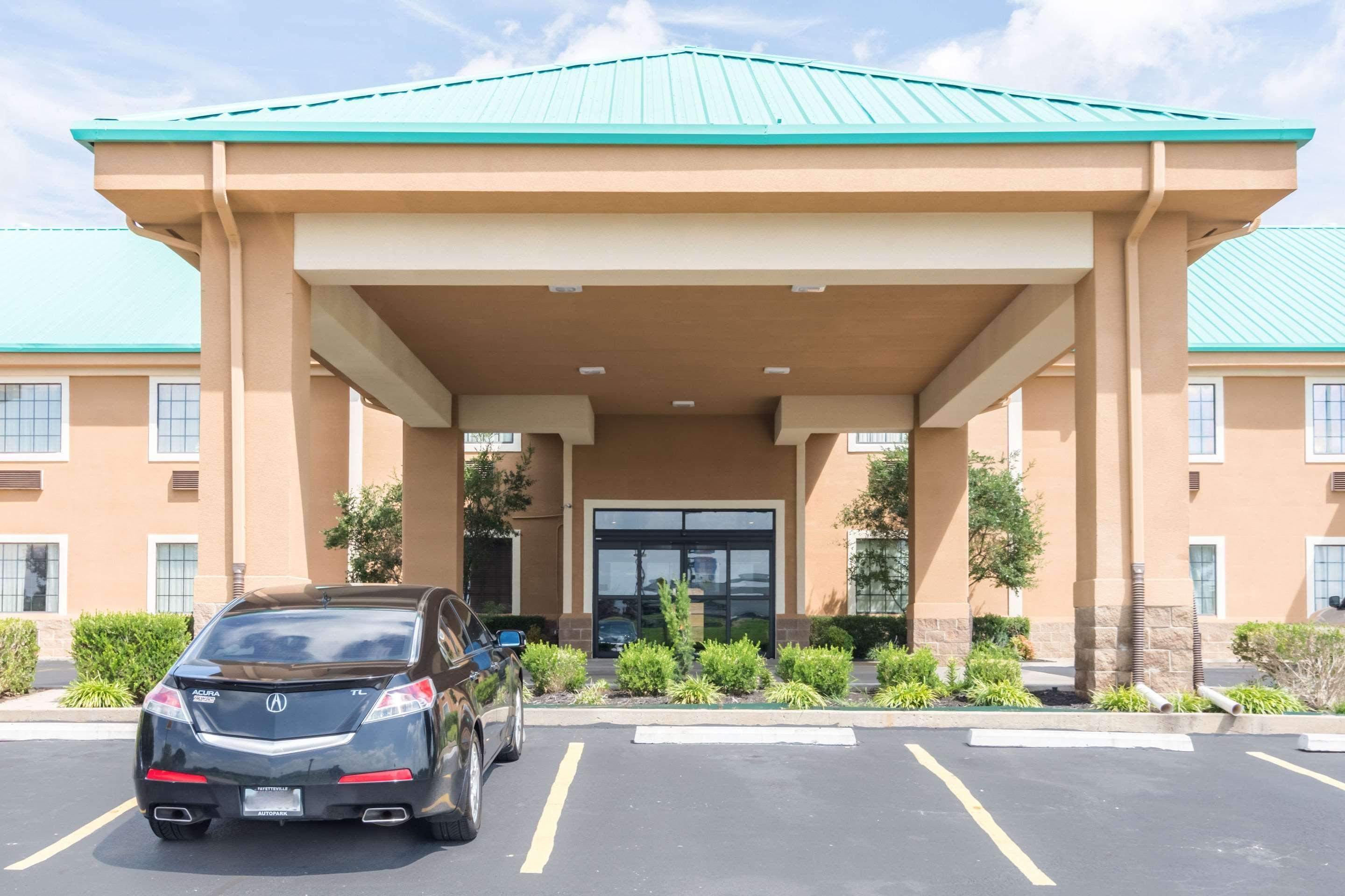 Quality Inn & Suites Of Alma - Northeast From Fort Smith Екстер'єр фото