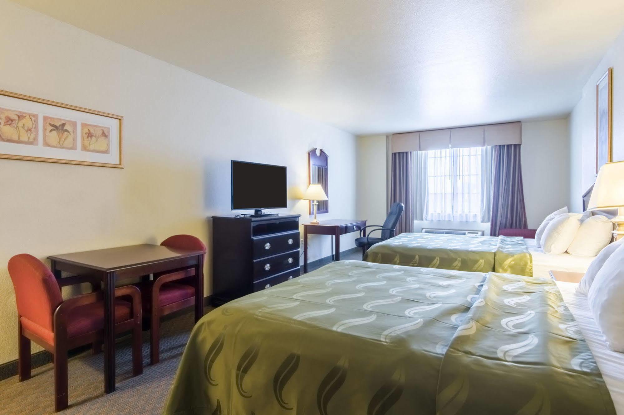 Quality Inn & Suites Alma - Fort Smith Northeast Екстер'єр фото